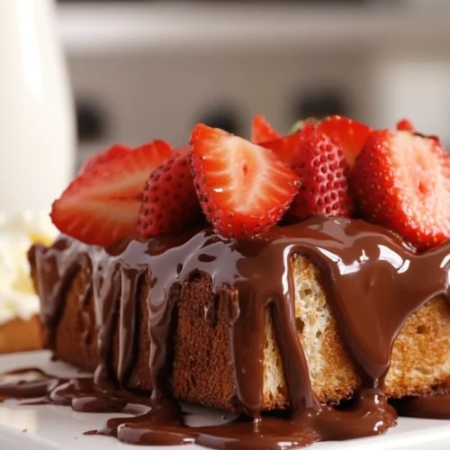 Decadent Strawberry Nutella Milk Toast That’s Pure Breakfast Bliss!