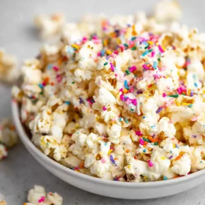 Easy 10-Min Birthday Cake Popcorn Recipe