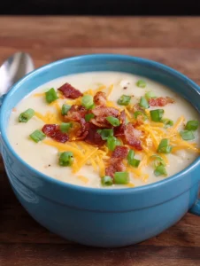 Slow Cooker Loaded Potato Soup: A Comforting Winter Delight