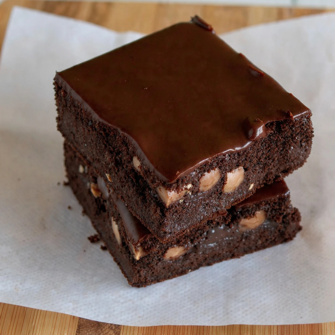 Delicious Christmas Chocolate Tiffin: No-Cook Comfort Treat