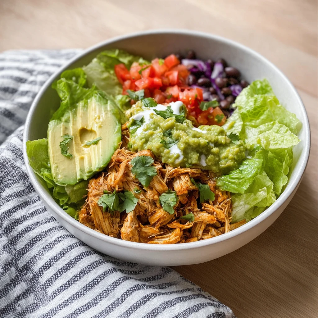 Pulled Chicken And Guacamole Bowl – Healthy Protein Meal