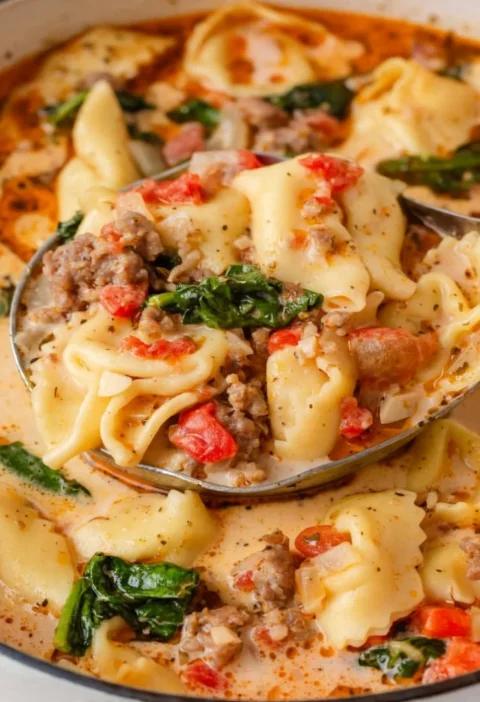 Creamy Tuscan Tortellini Soup