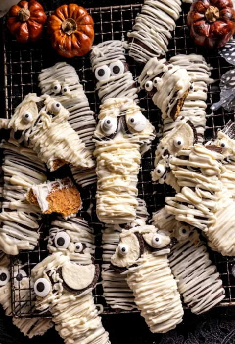 Easy Mummy Cookies