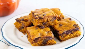 Pumpkin Chocolate Chip Cake